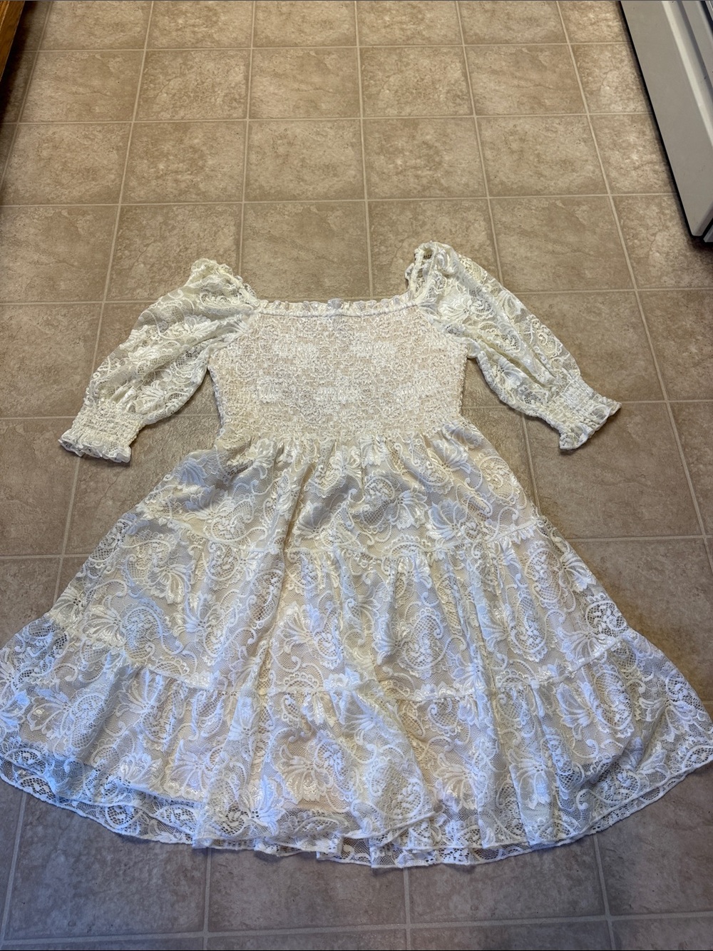 Women's Ivory Lace Tiered Dress with Puff Sleeves
